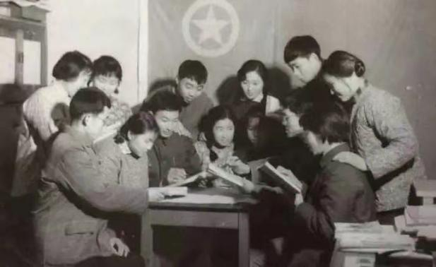 共产主义青年团.png 共产主义青年团.png