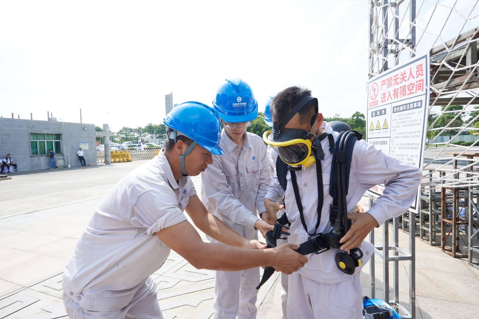 排版图4.jpg 排版图4.jpg