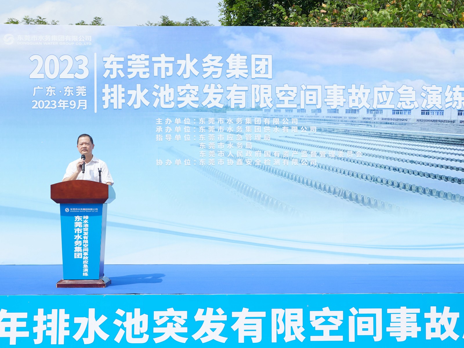 排版图9.jpg 排版图9.jpg