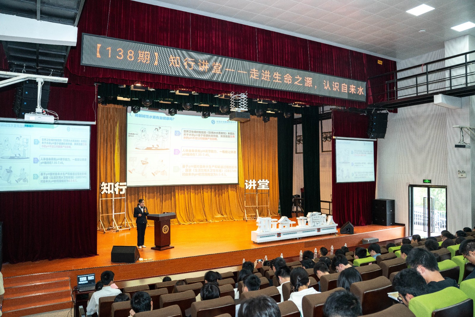 DEC07886.jpg DEC07886.jpg