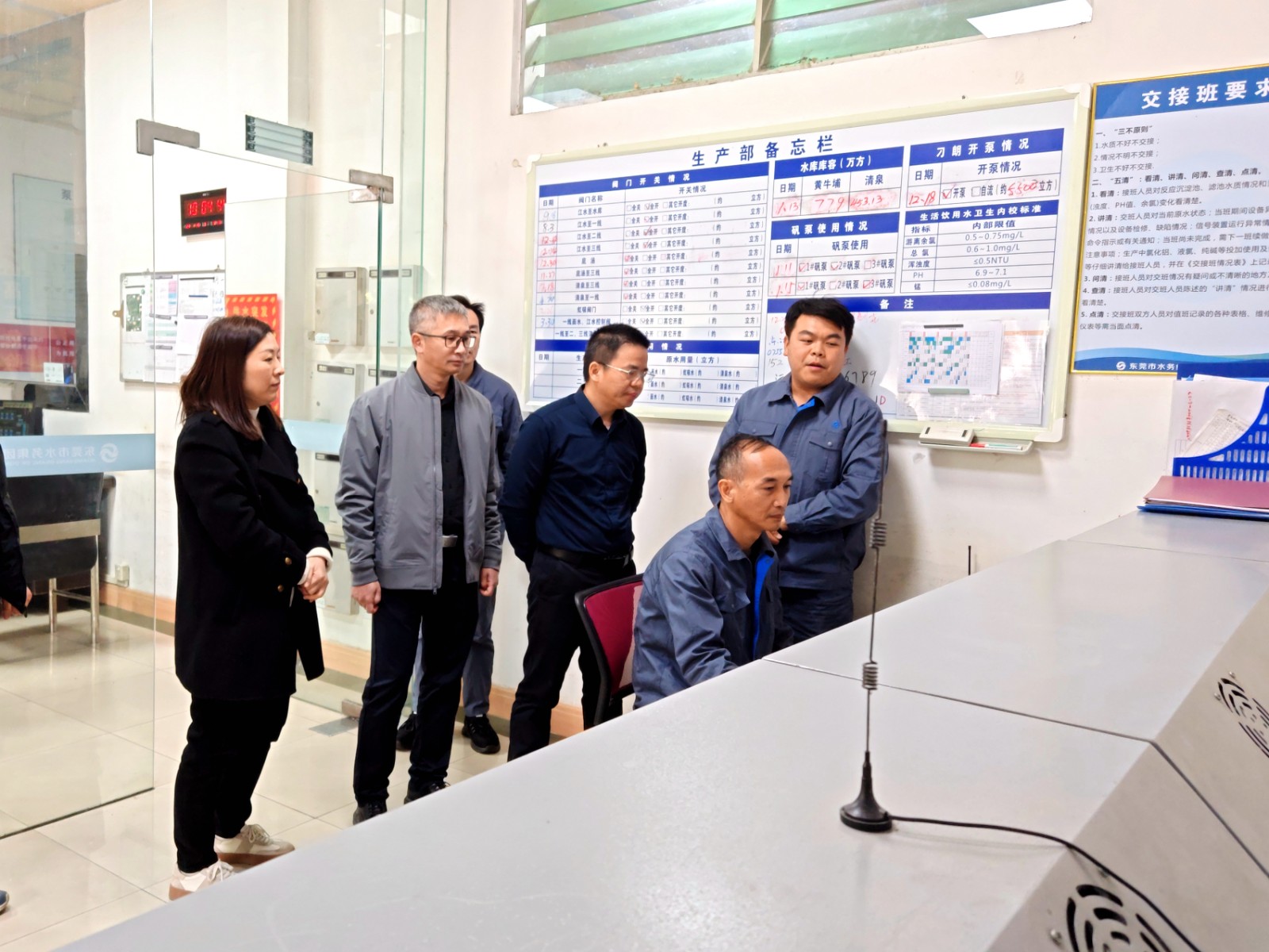 排版3.jpg 排版3.jpg