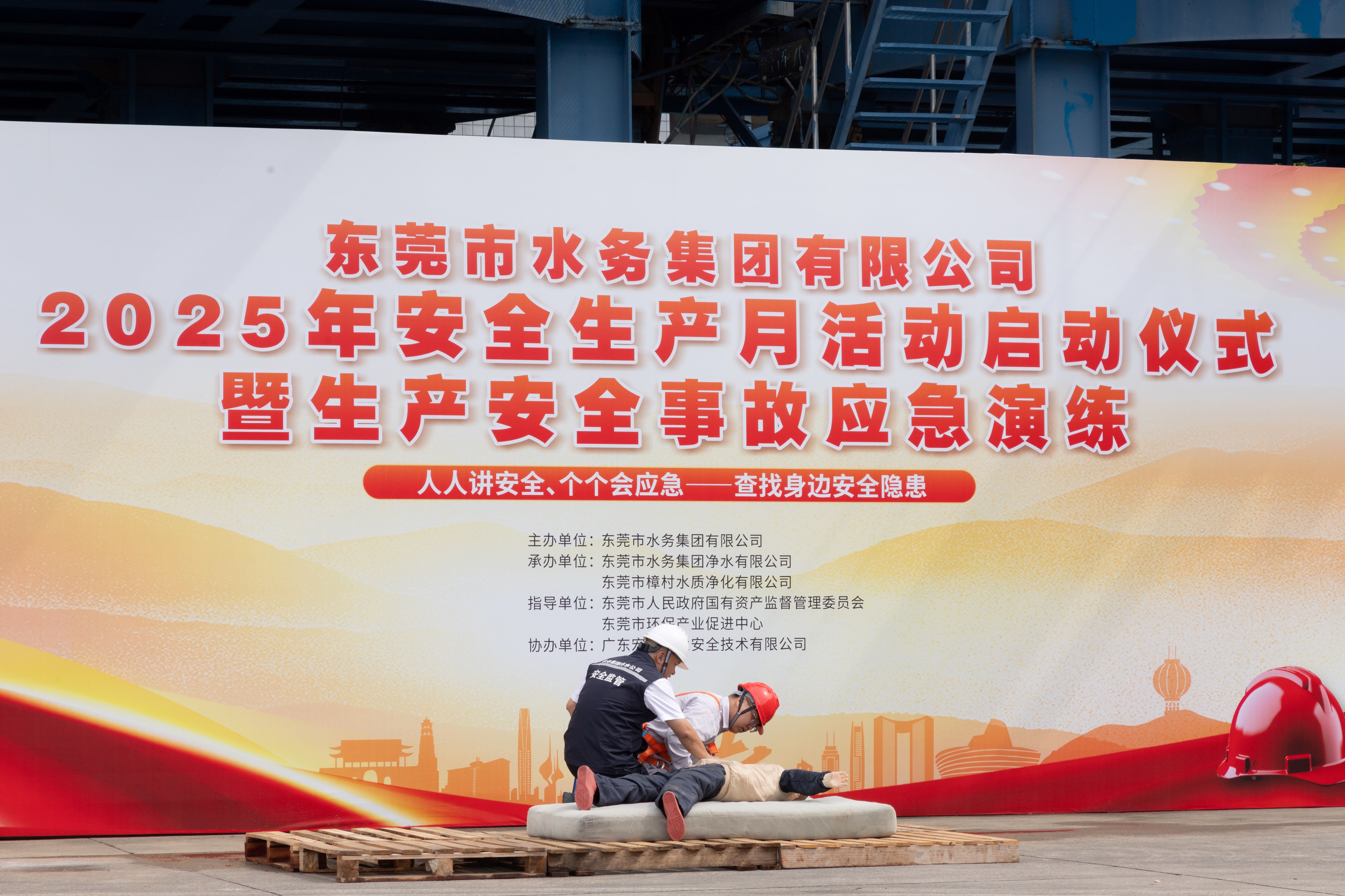 b8c0bbebe8e77a6a5ef1606d65fecb2.jpg b8c0bbebe8e77a6a5ef1606d65fecb2.jpg