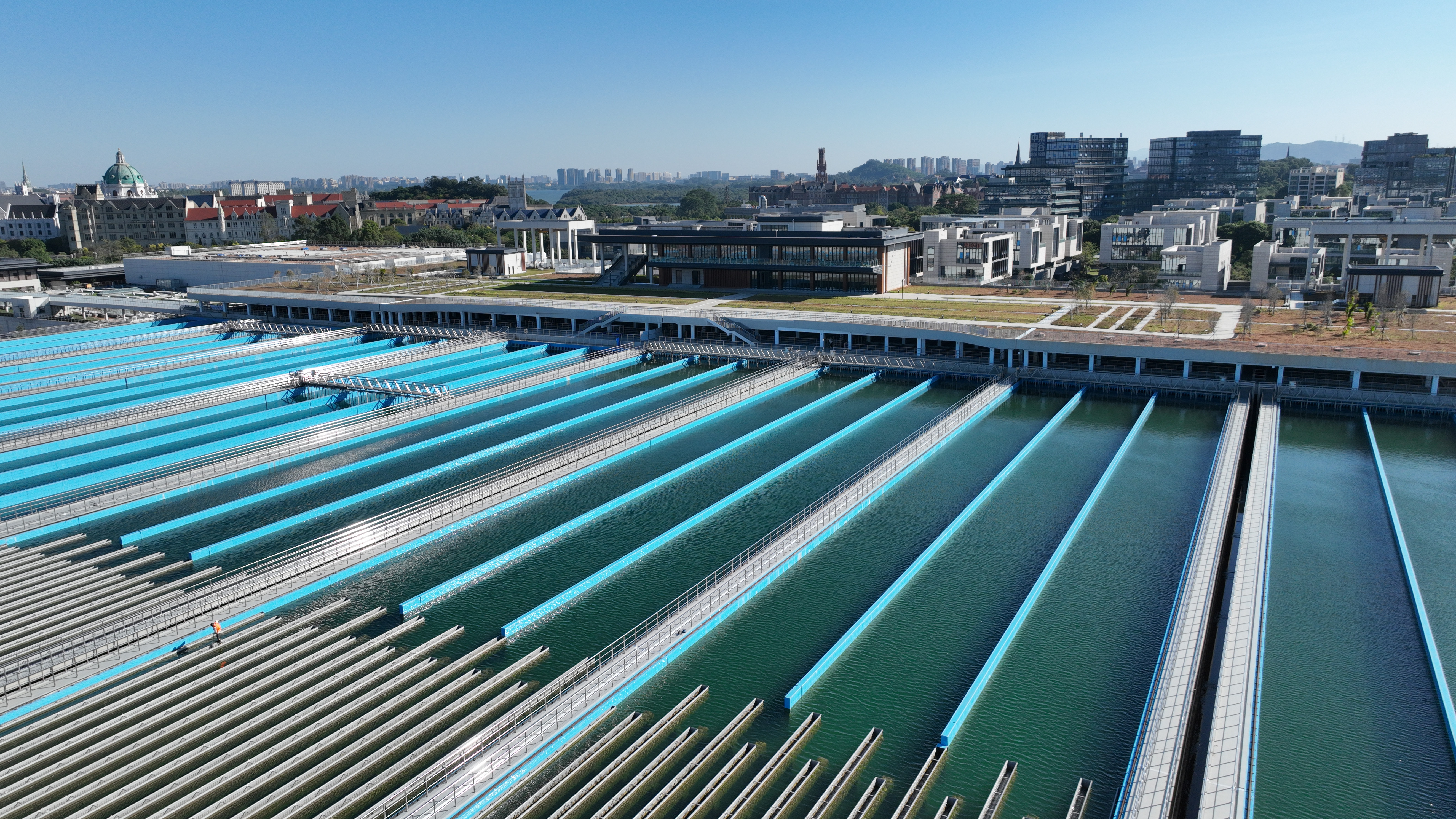 松山湖水厂平流池.jpg 松山湖水厂平流池.jpg